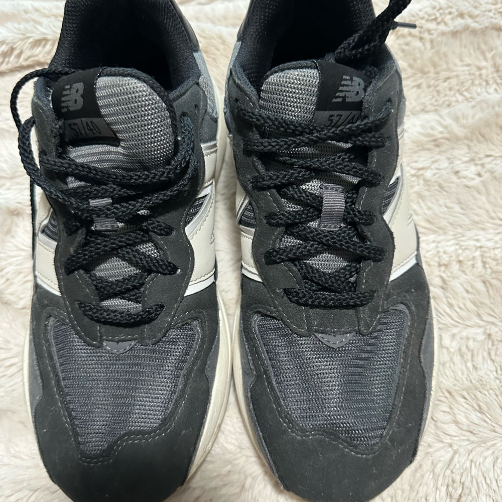 New Balance 57/40 Kids Shoes - Black and Gray